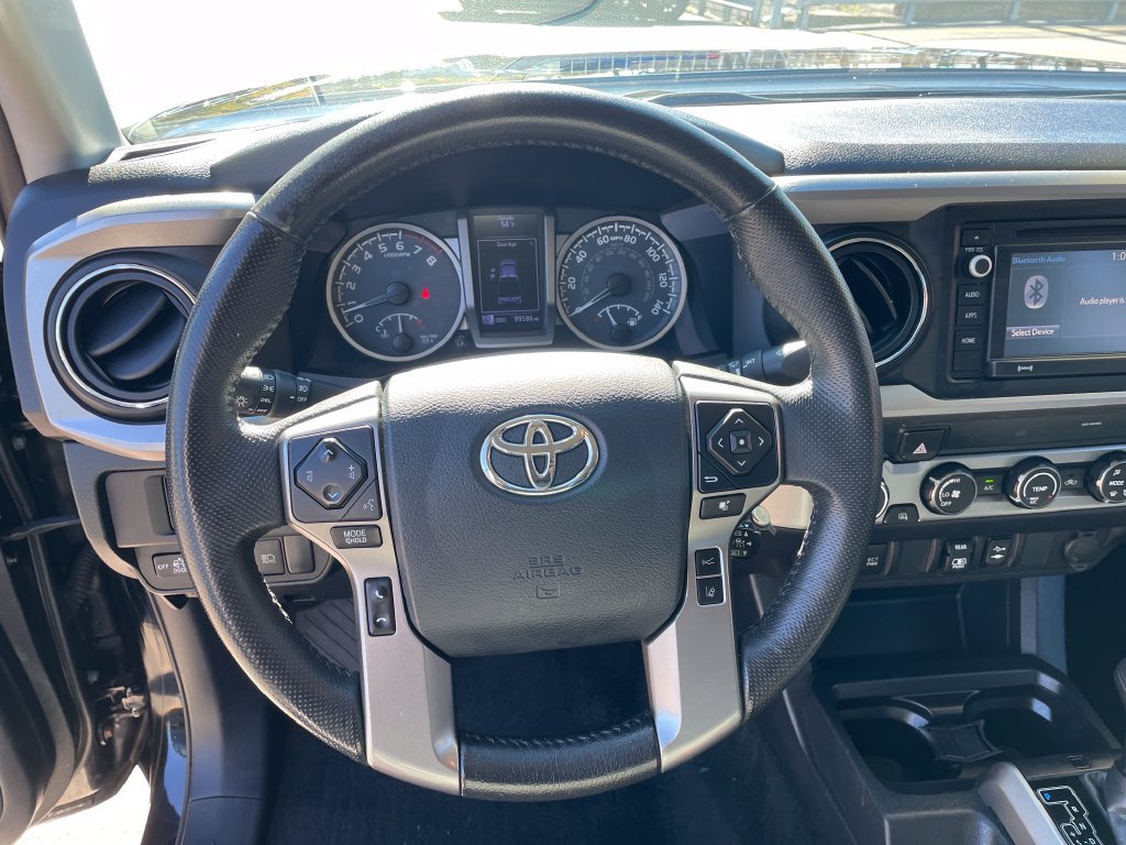 Certified 2019 Toyota Tacoma SR5 AWD/4WD image 16