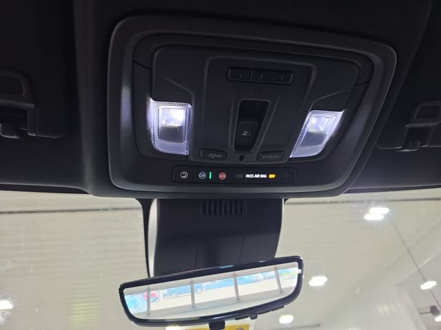 Used 2023 Chevrolet Silverado 1500 High Country w/ Technology Package AWD/4WD image 22