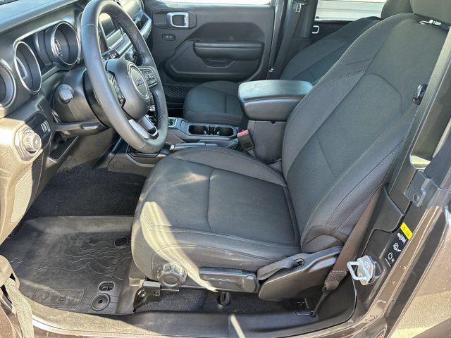 Used 2023 Jeep Wrangler Sport AWD/4WD image 10