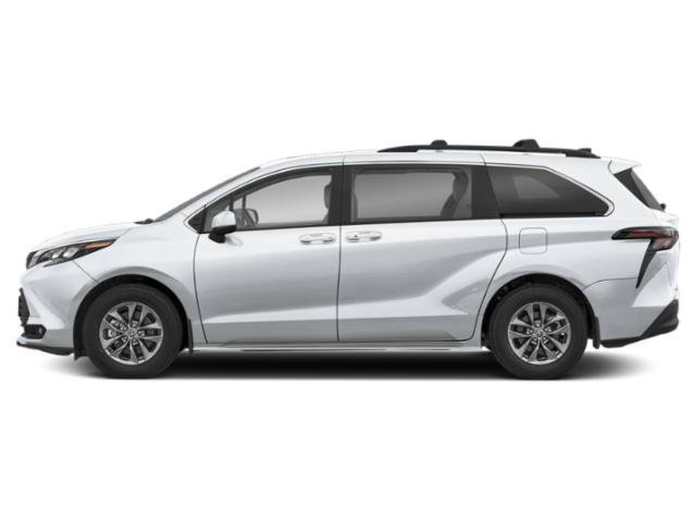 Certified 2025 Toyota Sienna XLE FWD image 3