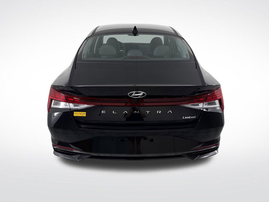 Certified 2023 Hyundai Elantra Limited FWD image 4