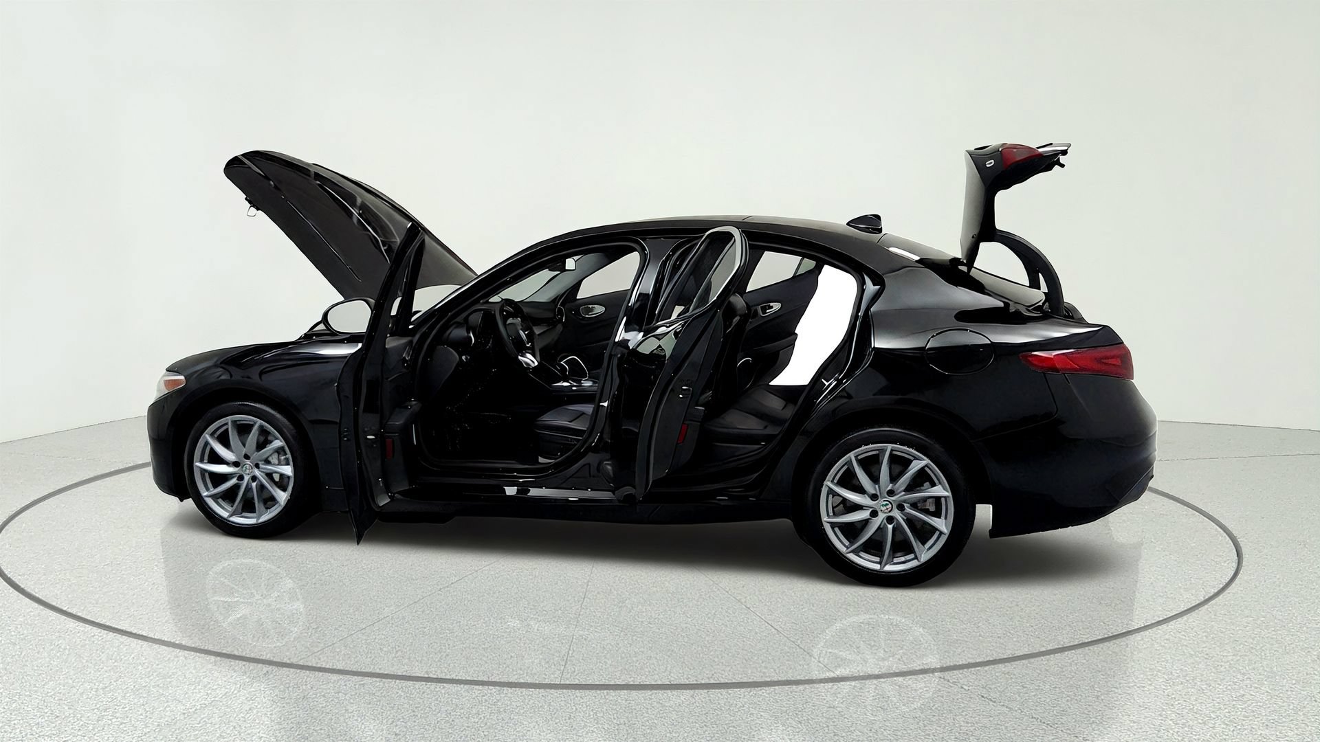Used 2020 Alfa Romeo Giulia AWD w/ Cold Weather Package image 10