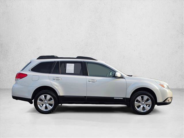 Used 2012 Subaru Outback 3.6R Limited AWD/4WD image 6