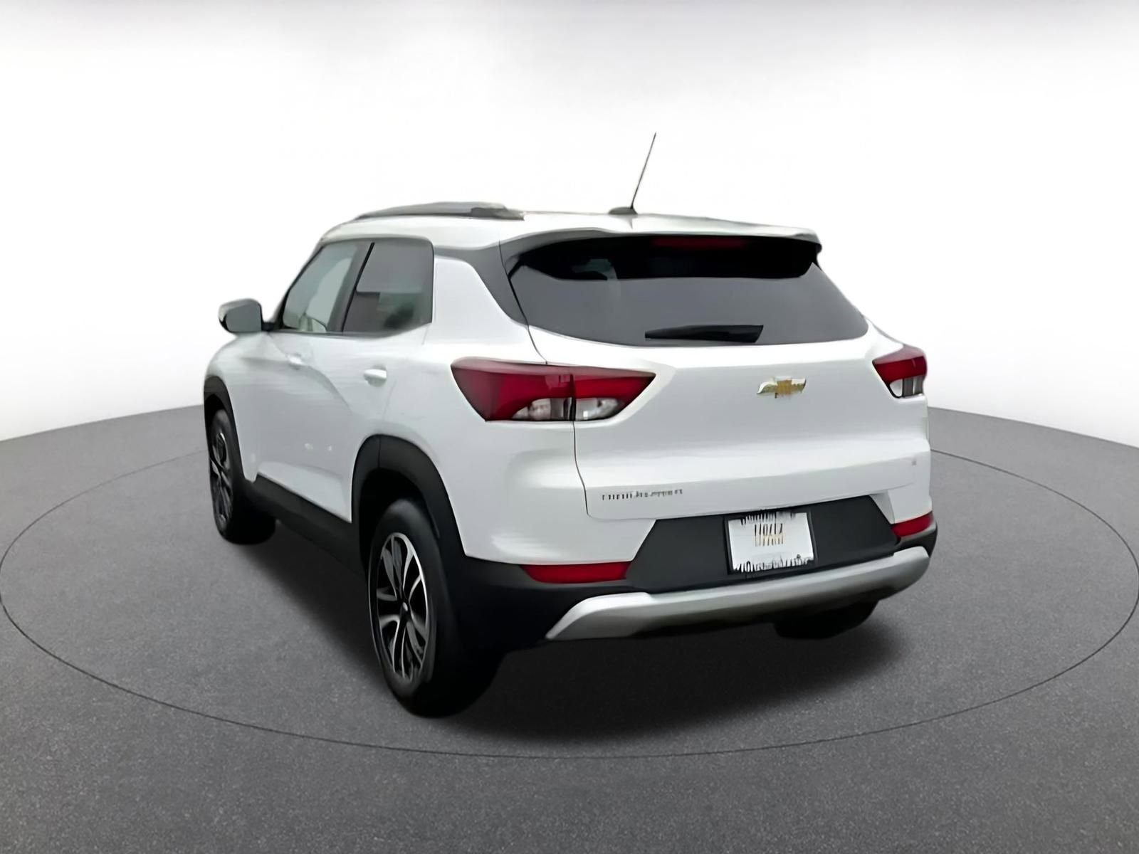 Used 2025 Chevrolet TrailBlazer LT image 10