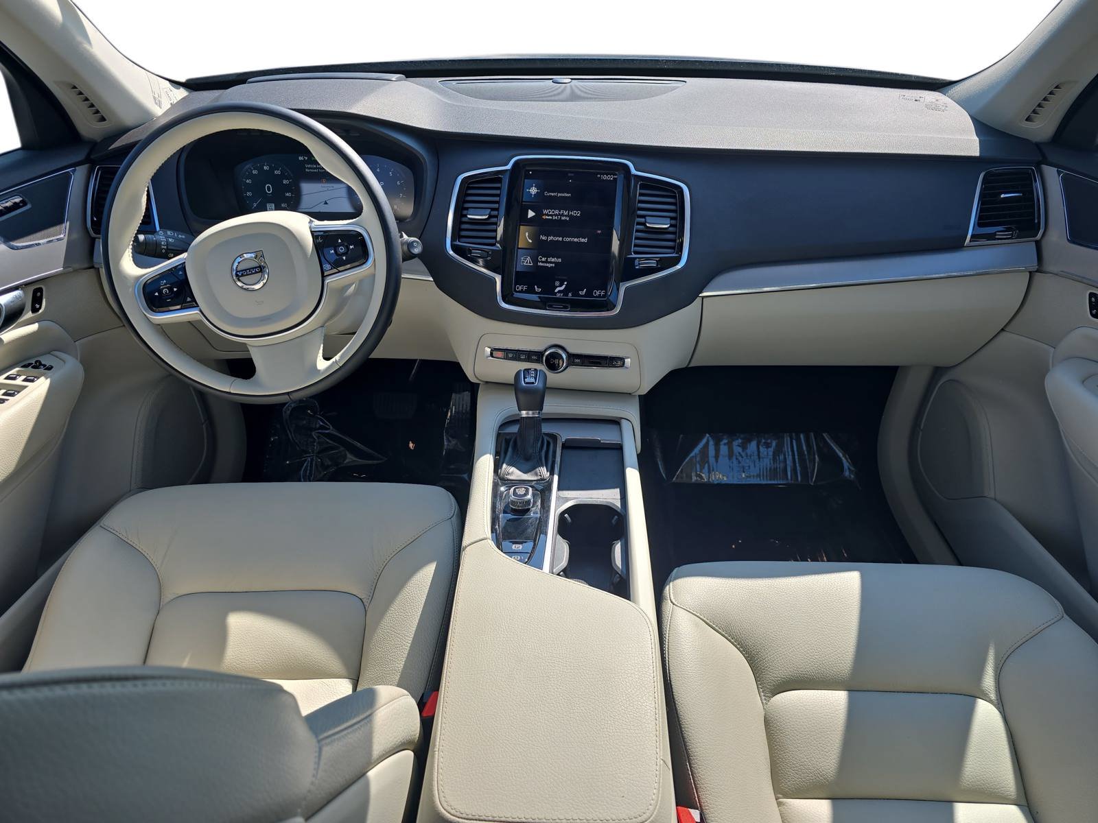 Used 2022 Volvo XC90 T5 Momentum FWD image 9