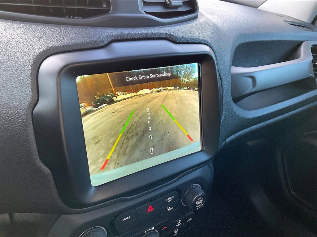 Used 2023 Jeep Renegade Latitude image 16