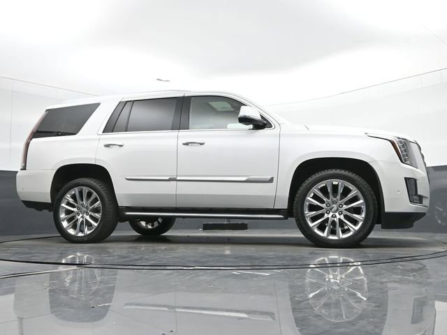 Used 2019 Cadillac Escalade Luxury image 35
