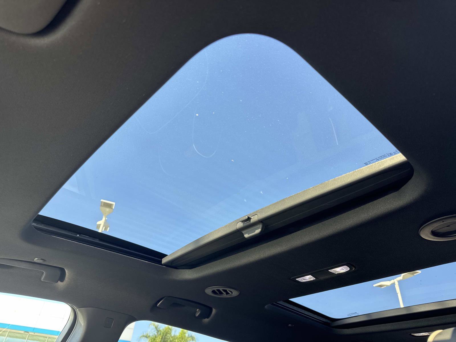 Used 2022 Chevrolet Traverse Premier w/ Redline Edition image 18