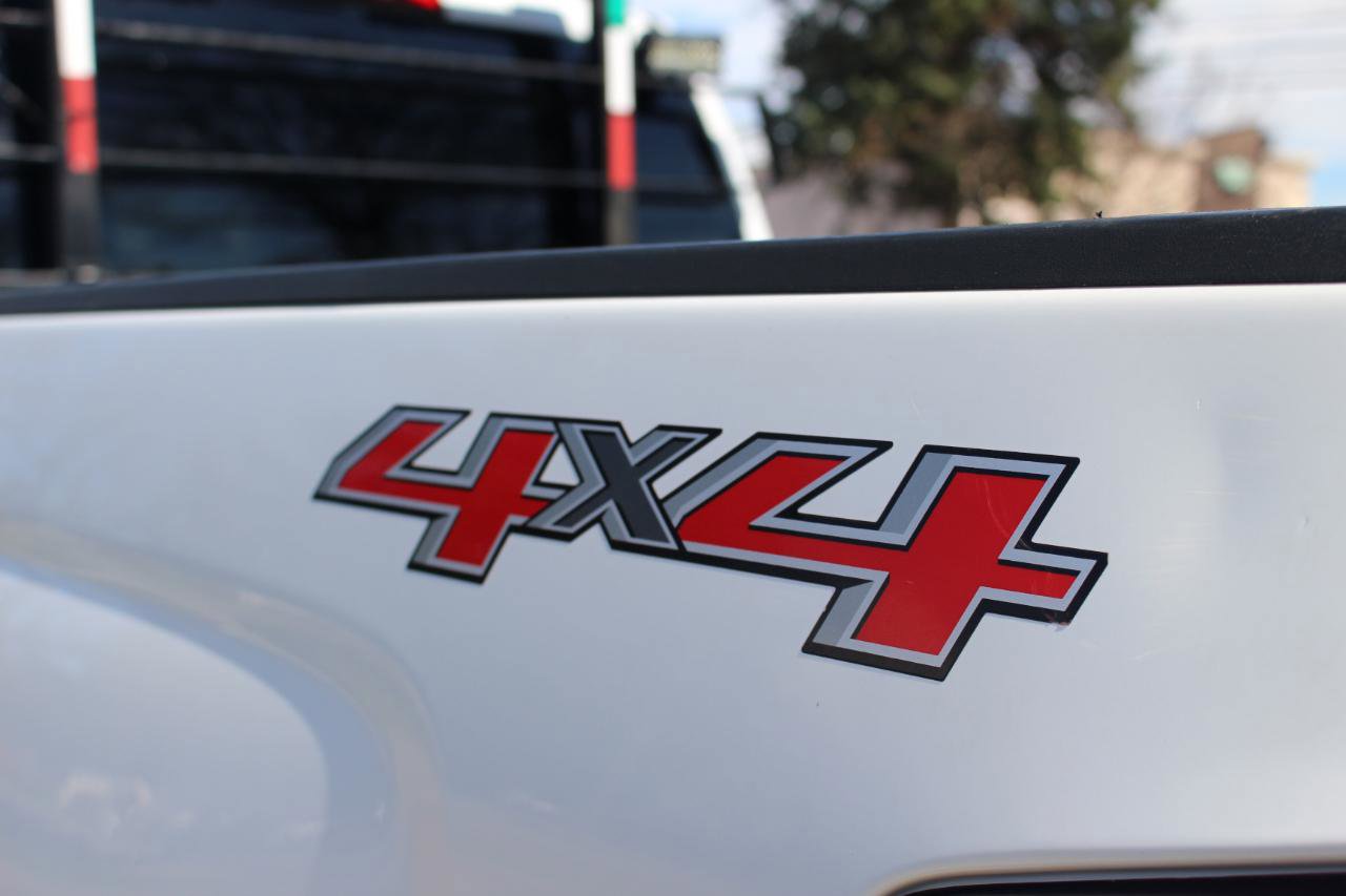 Used 2016 Chevrolet Silverado 2500 W/T image 38