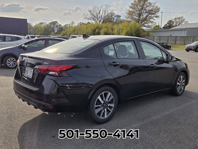 Used 2023 Nissan Versa SV image 4