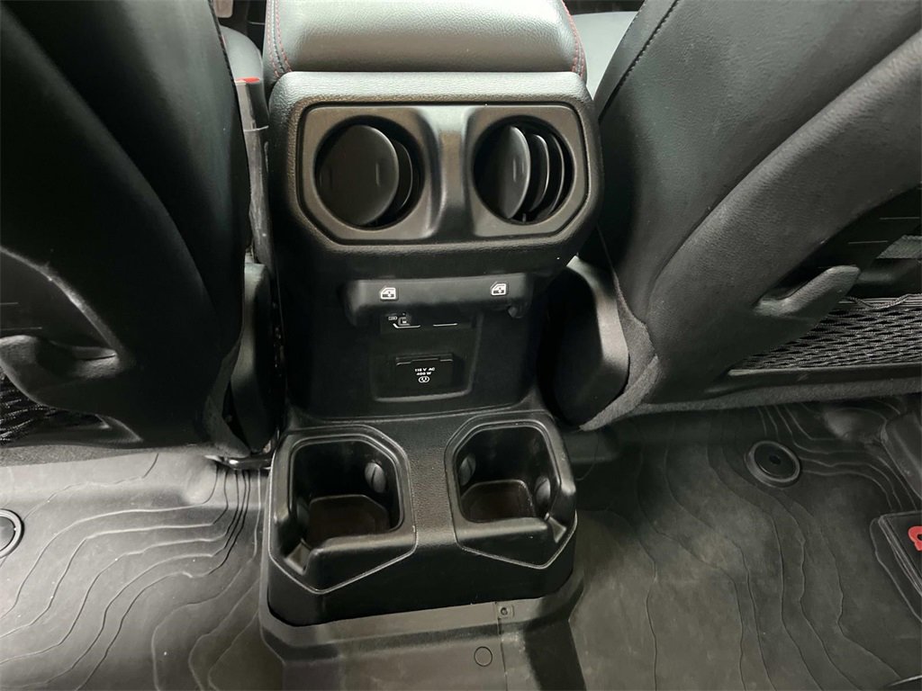 Used 2021 Jeep Gladiator Rubicon image 16