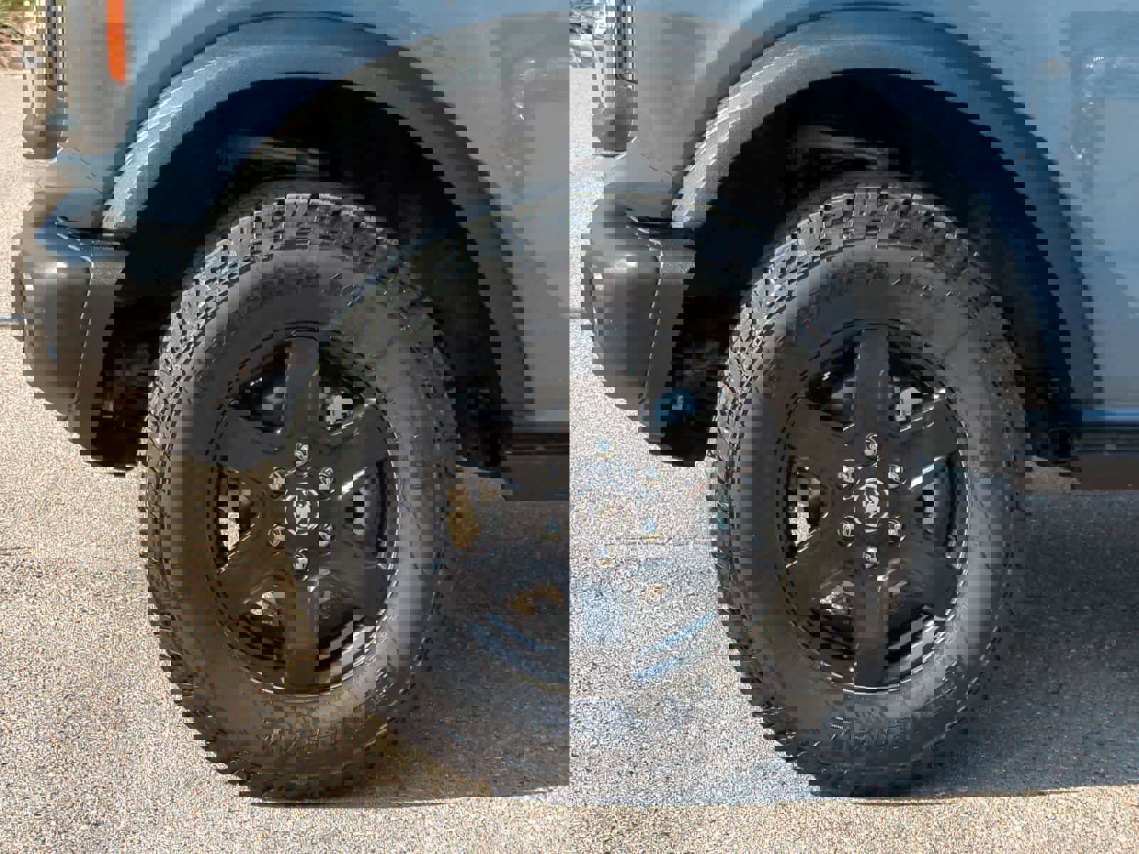 Used 2023 Ford Bronco Black Diamond image 14