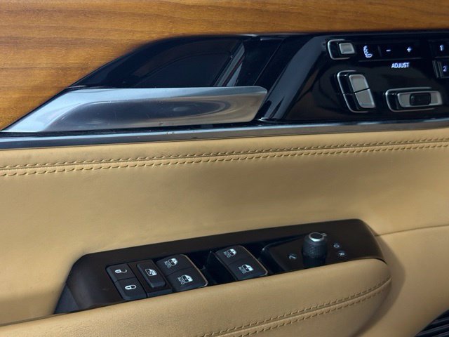 Used 2022 Jeep Grand Wagoneer Series III w/ Rear Seat Video Group 1 AWD/4WD image 77