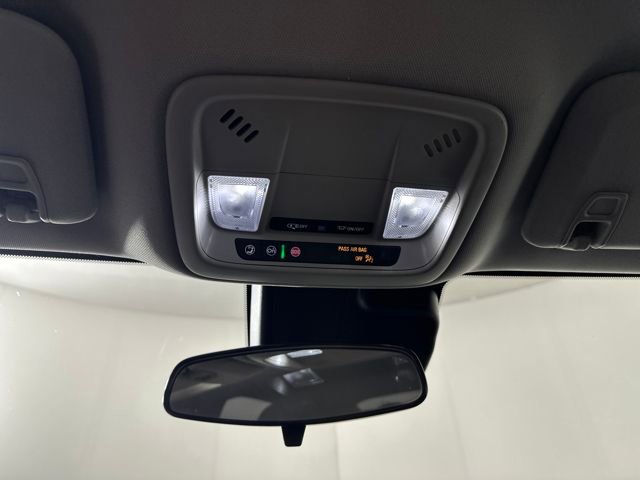 Used 2025 Chevrolet Malibu LT image 24