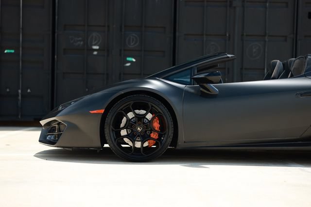 Used 2019 Lamborghini Huracan LP 580-2 RWD image 31