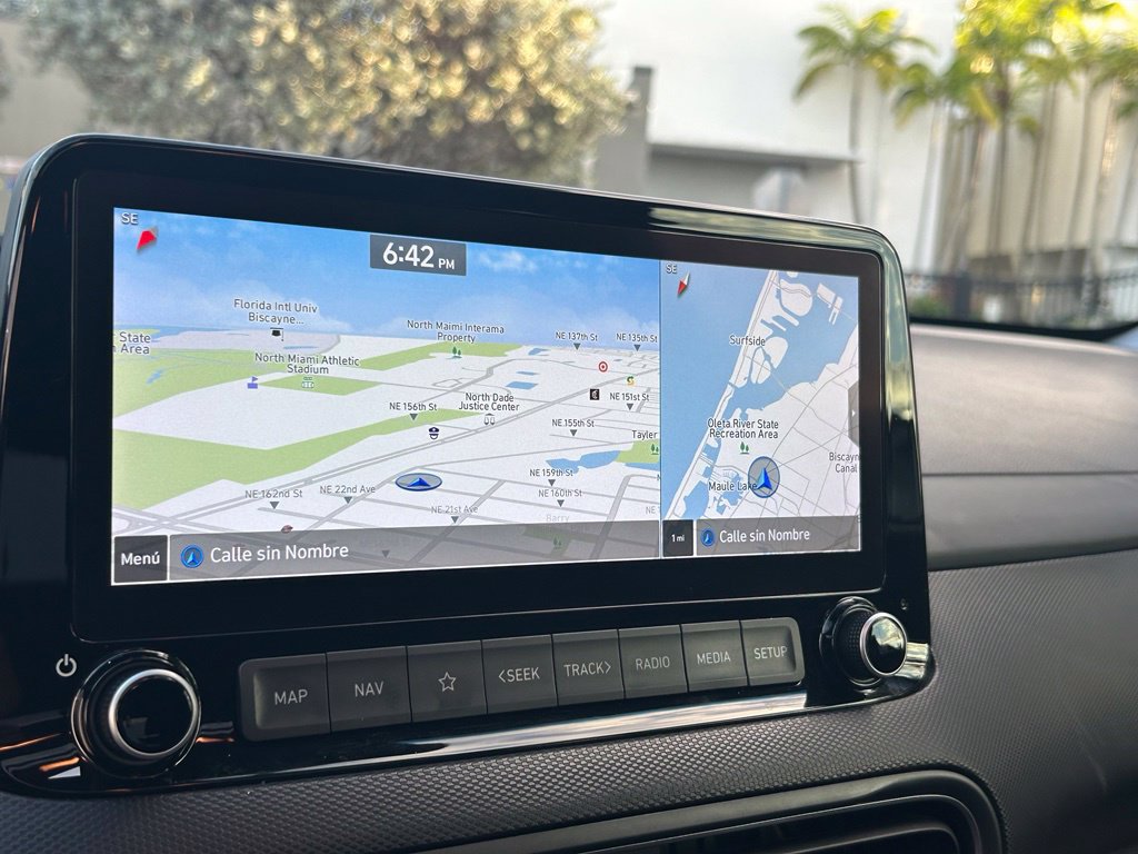 Used 2022 Hyundai Kona Limited FWD image 25