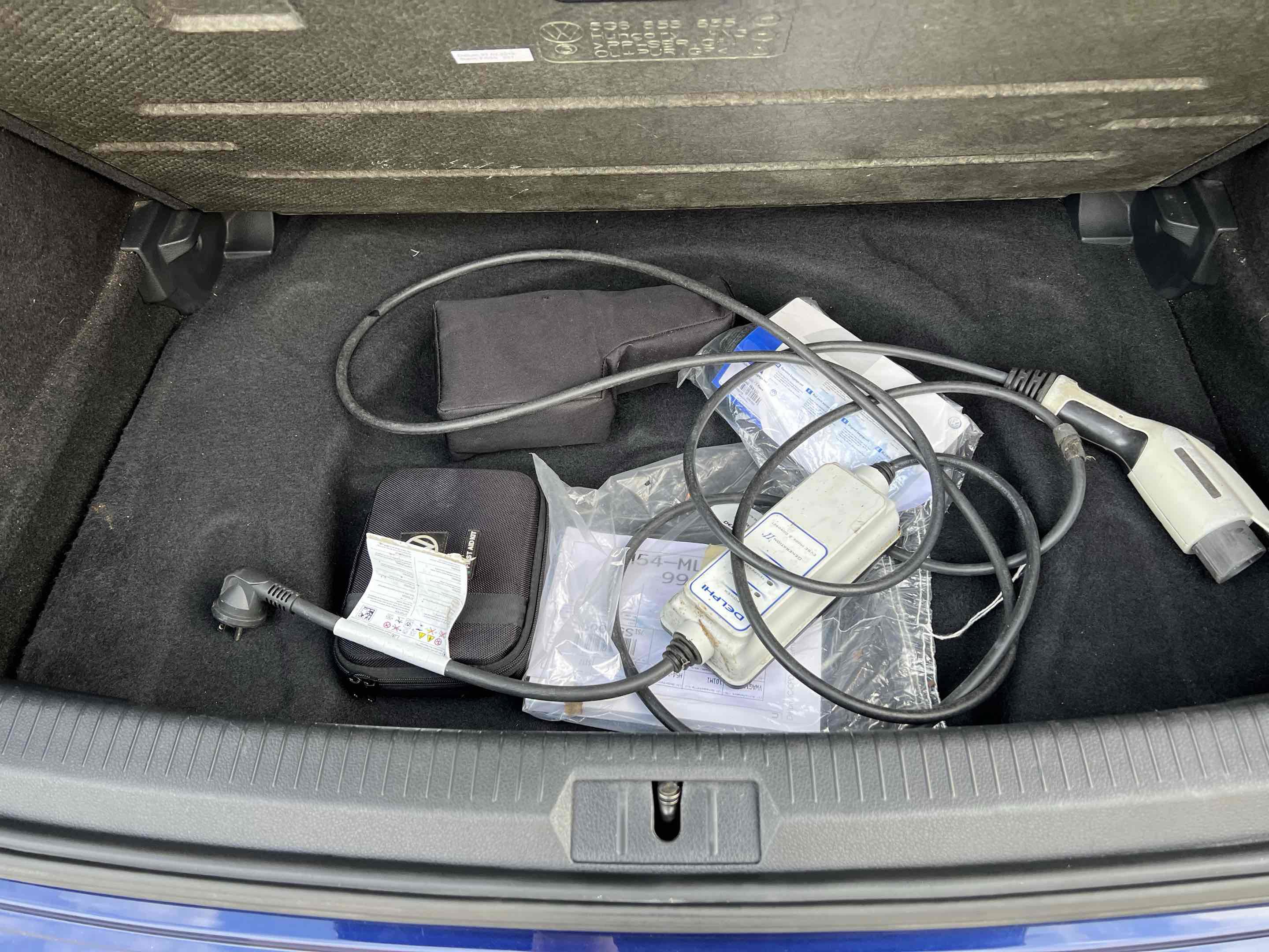 Used 2019 Volkswagen e-Golf SE w/ Driver Assistance Package image 70