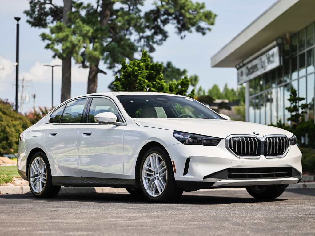 Used 2024 BMW 530i xDrive w/ Premium Package AWD/4WD image 1