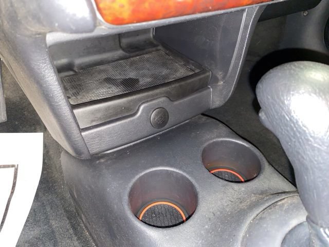 Used 2002 Chrysler Sebring LX FWD image 27