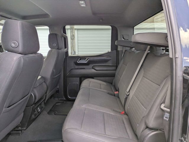Used 2025 Chevrolet Silverado 1500 LT AWD/4WD image 14