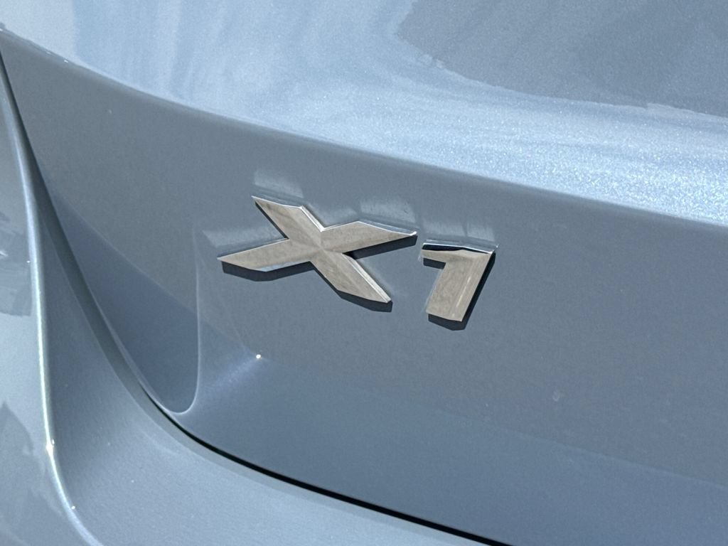 Used 2023 BMW X1 xDrive28i AWD/4WD image 9