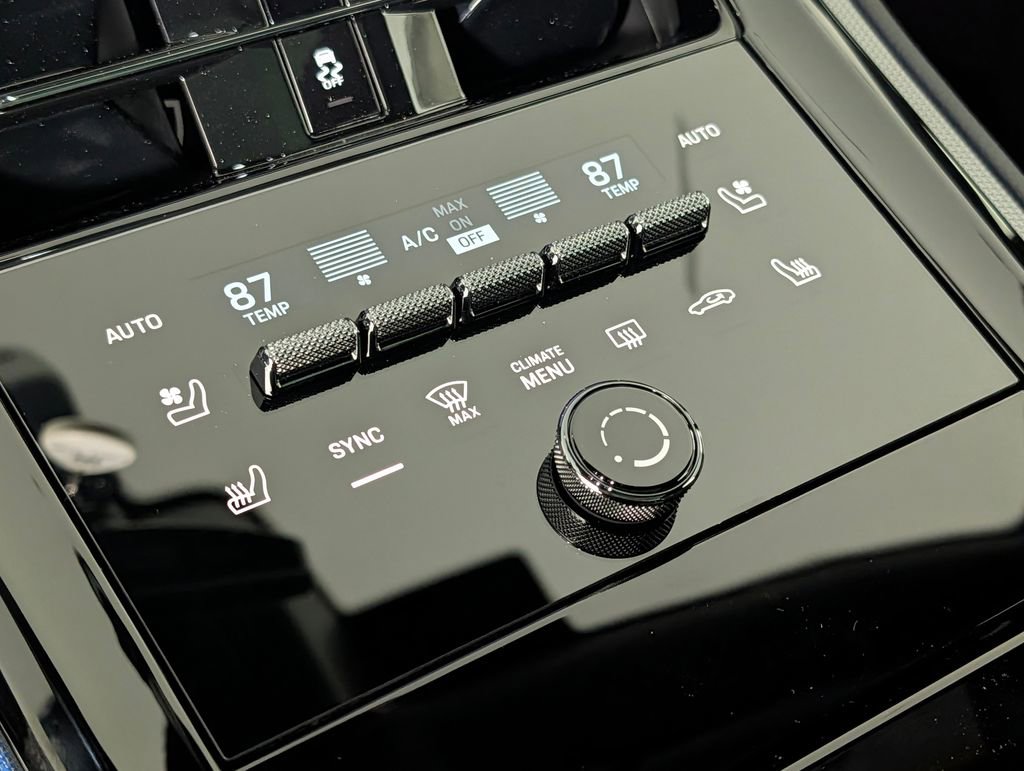 New 2026 Porsche Panamera image 34