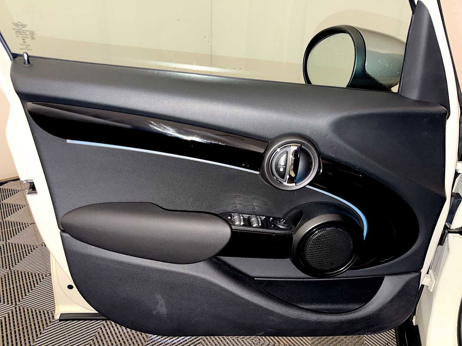 Used 2023 MINI Cooper S image 11