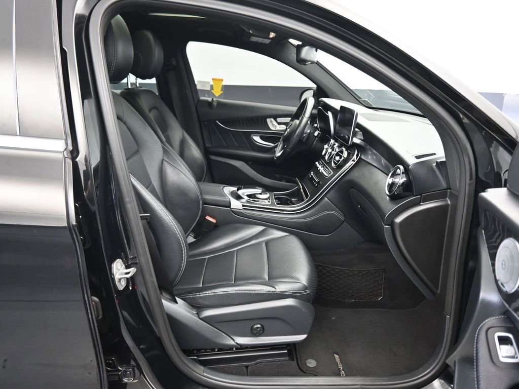 Used 2018 Mercedes-Benz GLC 300 4MATIC Coupe image 53