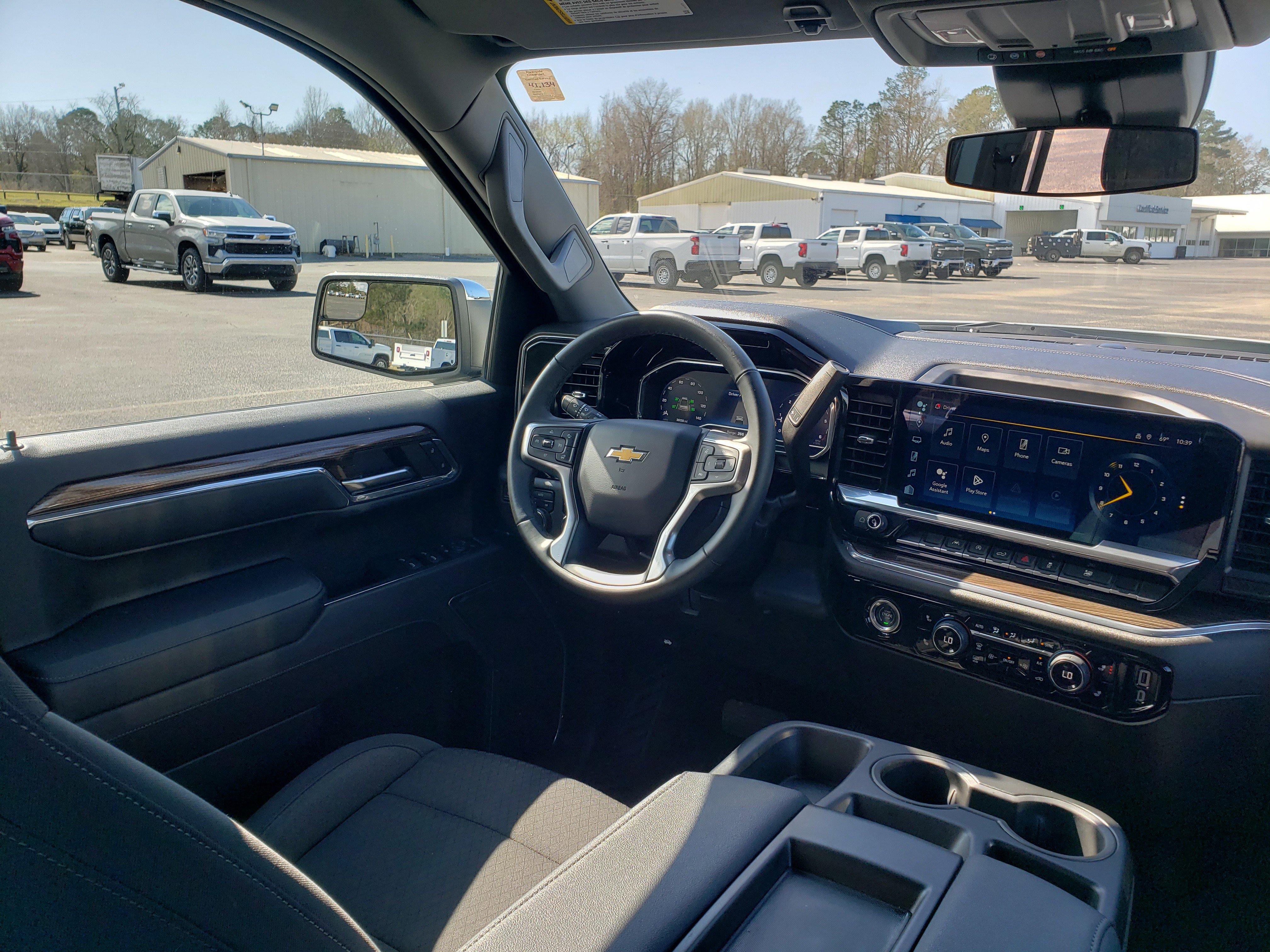 Used 2024 Chevrolet Silverado 1500 LT image 36