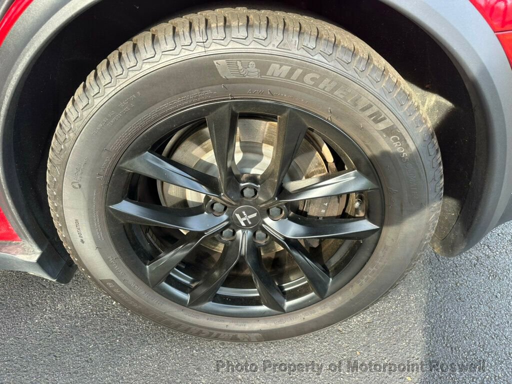 Used 2025 Tesla Model X image 30