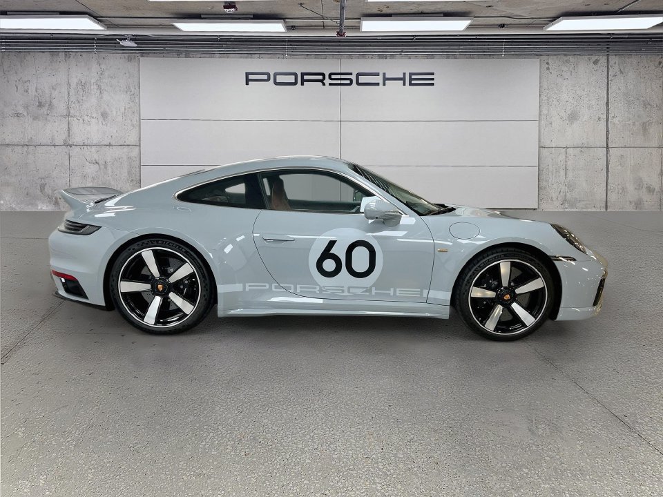 Certified 2023 Porsche 911 Sport Classic RWD image 8