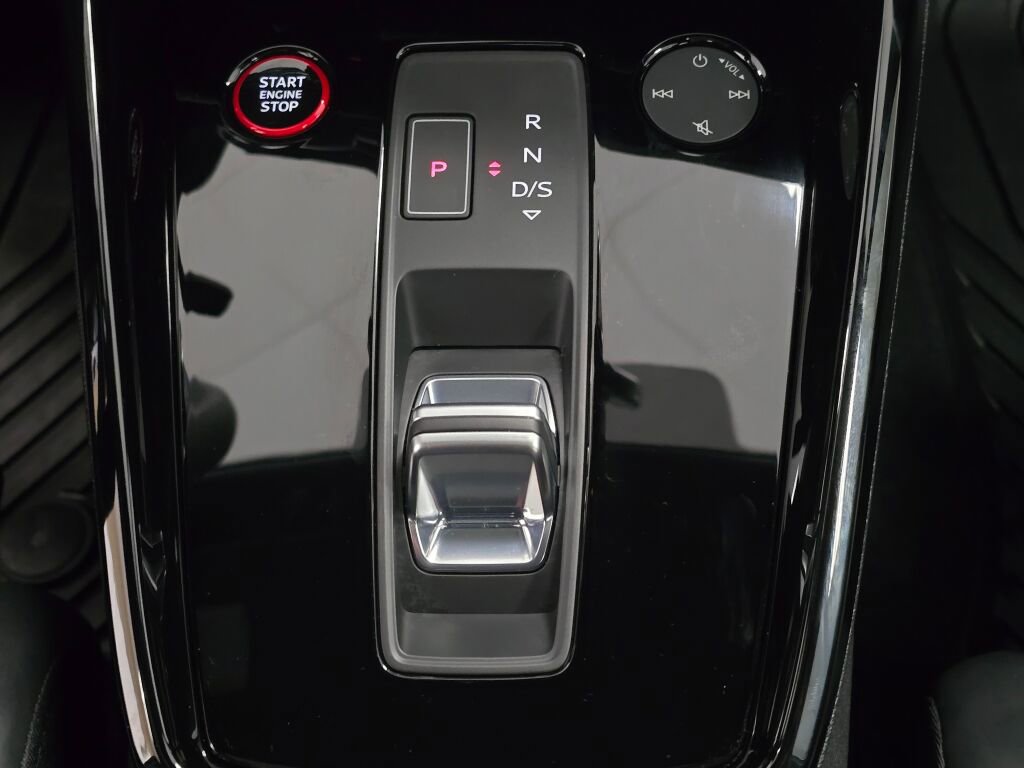 Used 2024 Audi RS 3 image 15