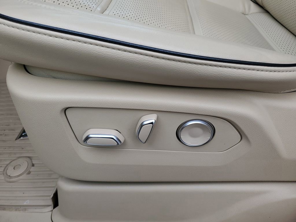 Used 2024 Cadillac Escalade Premium Luxury w/ LPO, Floor Liner Package image 8