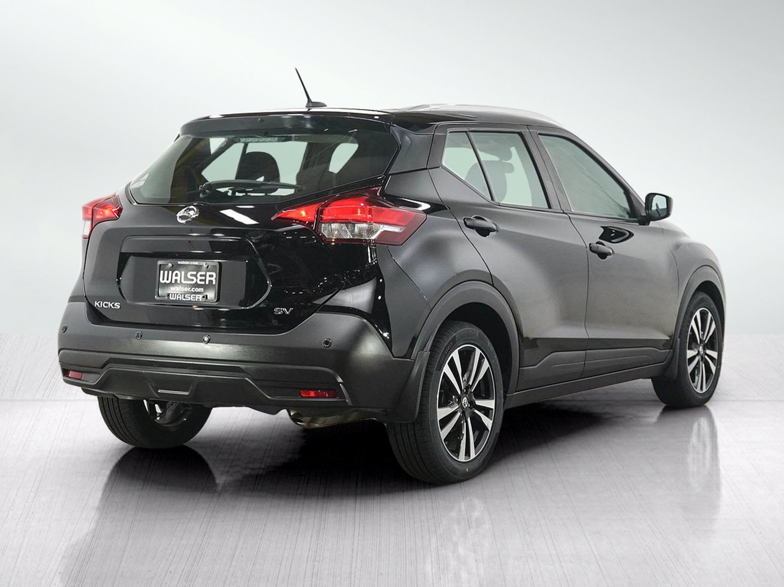Used 2020 Nissan Kicks SV FWD image 5