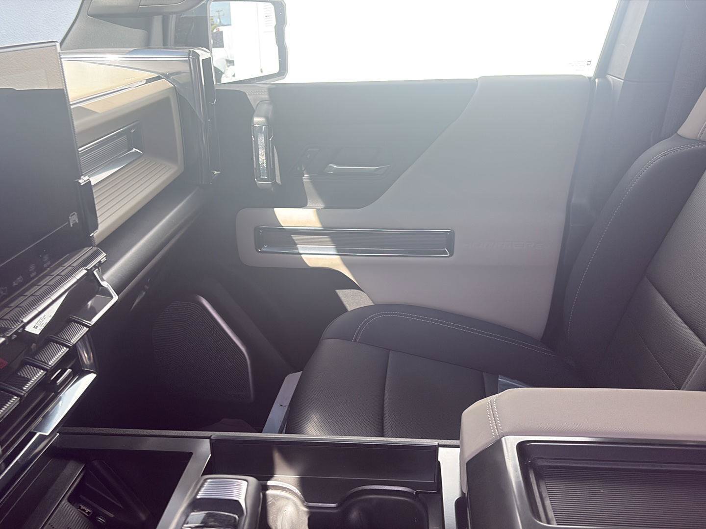 Used 2026 GMC Hummer EV SUV AWD/4WD image 9