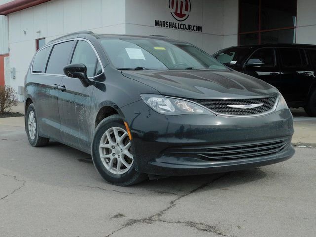 Used 2020 Chrysler Voyager LX w/ Cold Weather Group image 2