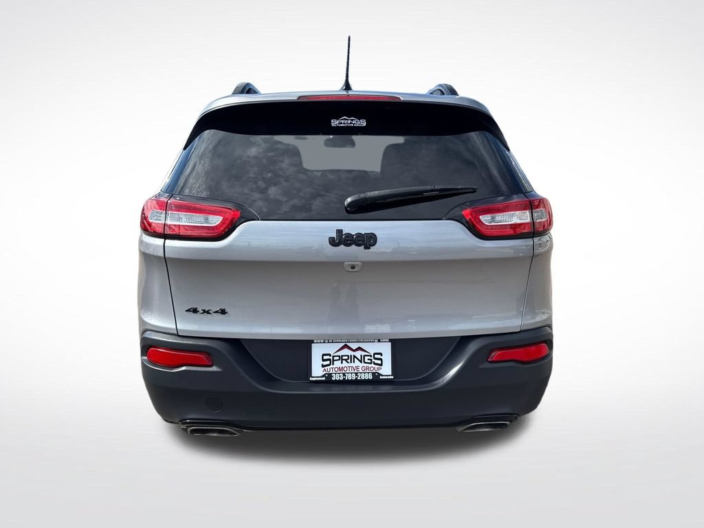 Used 2017 Jeep Cherokee Sport AWD/4WD image 4