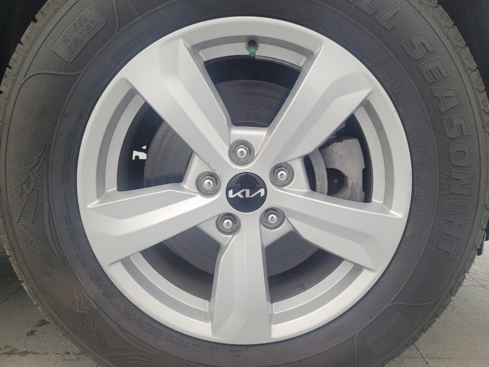 Used 2022 Kia Sorento LX AWD/4WD image 31
