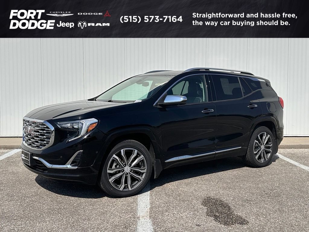 Used 2020 GMC Terrain Denali w/ Denali Premium Package AWD/4WD image 1