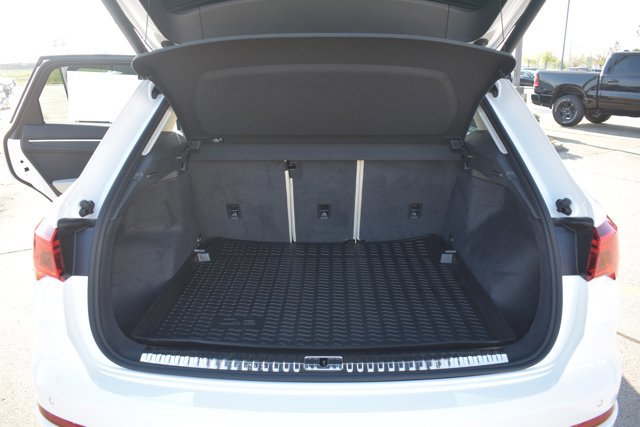 Used 2024 Audi Q3 2.0T Premium Plus image 19