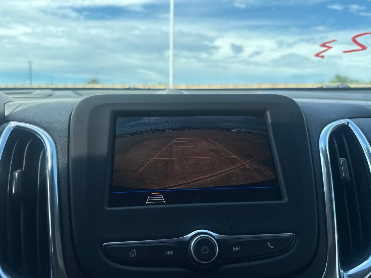 Used 2020 Chevrolet Equinox LT FWD image 43
