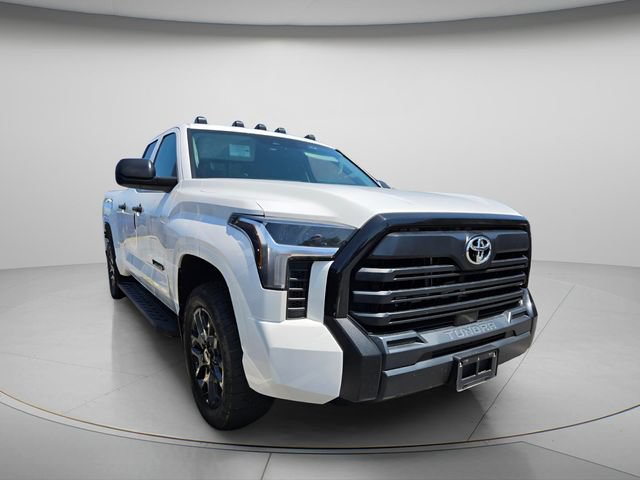 Used 2022 Toyota Tundra SR w/ SR Tow Package AWD/4WD image 4