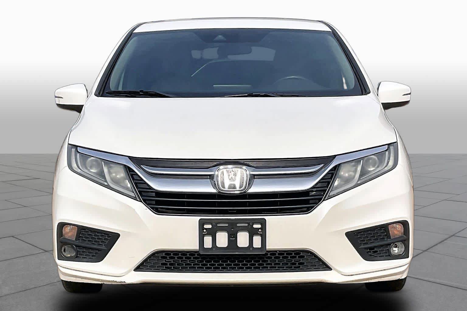 Used 2018 Honda Odyssey EX image 4