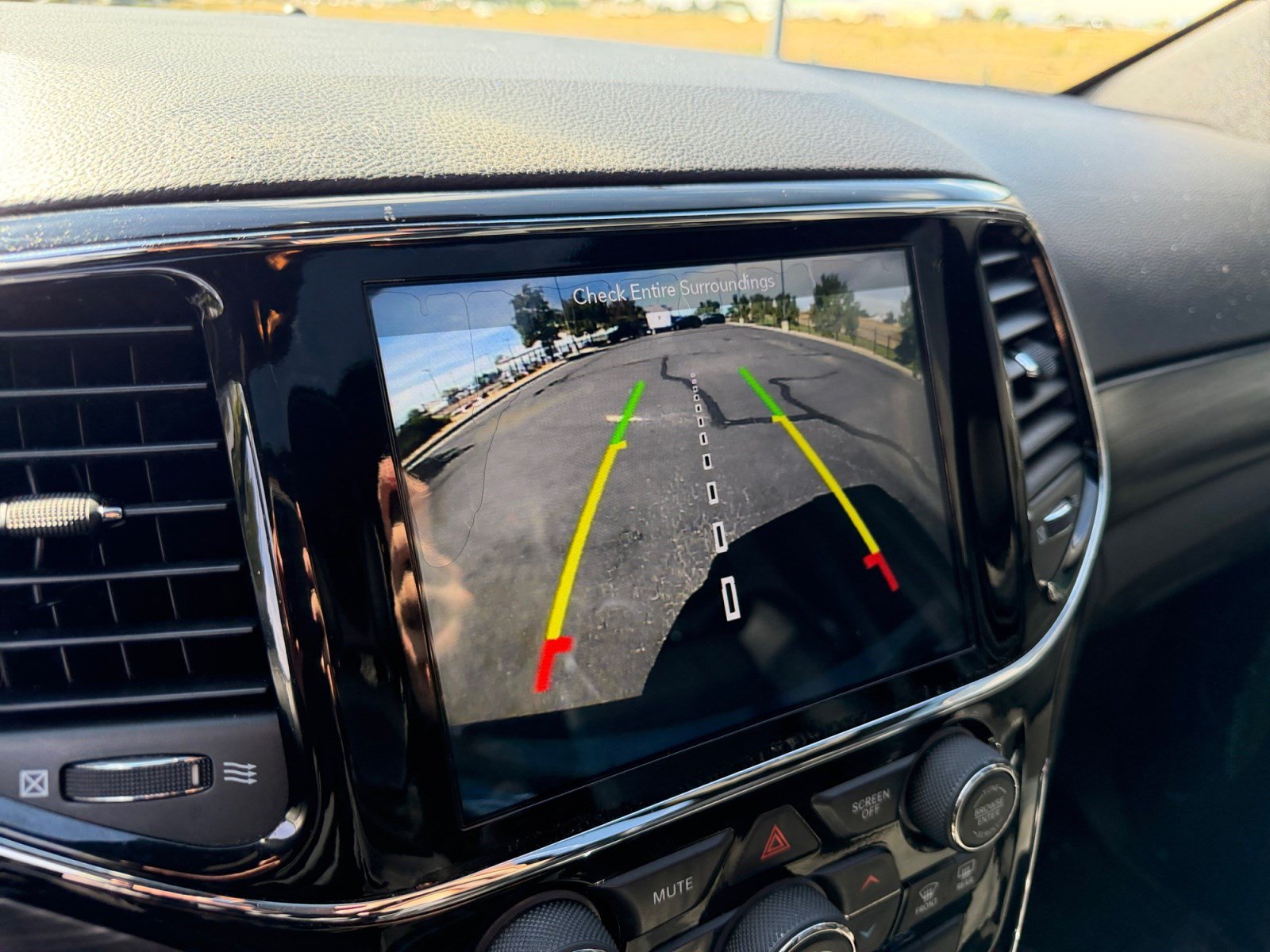 Used 2019 Jeep Grand Cherokee Altitude AWD/4WD image 27