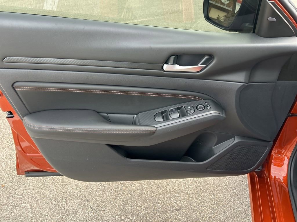 Certified 2021 Nissan Altima 2.5 SR FWD image 19