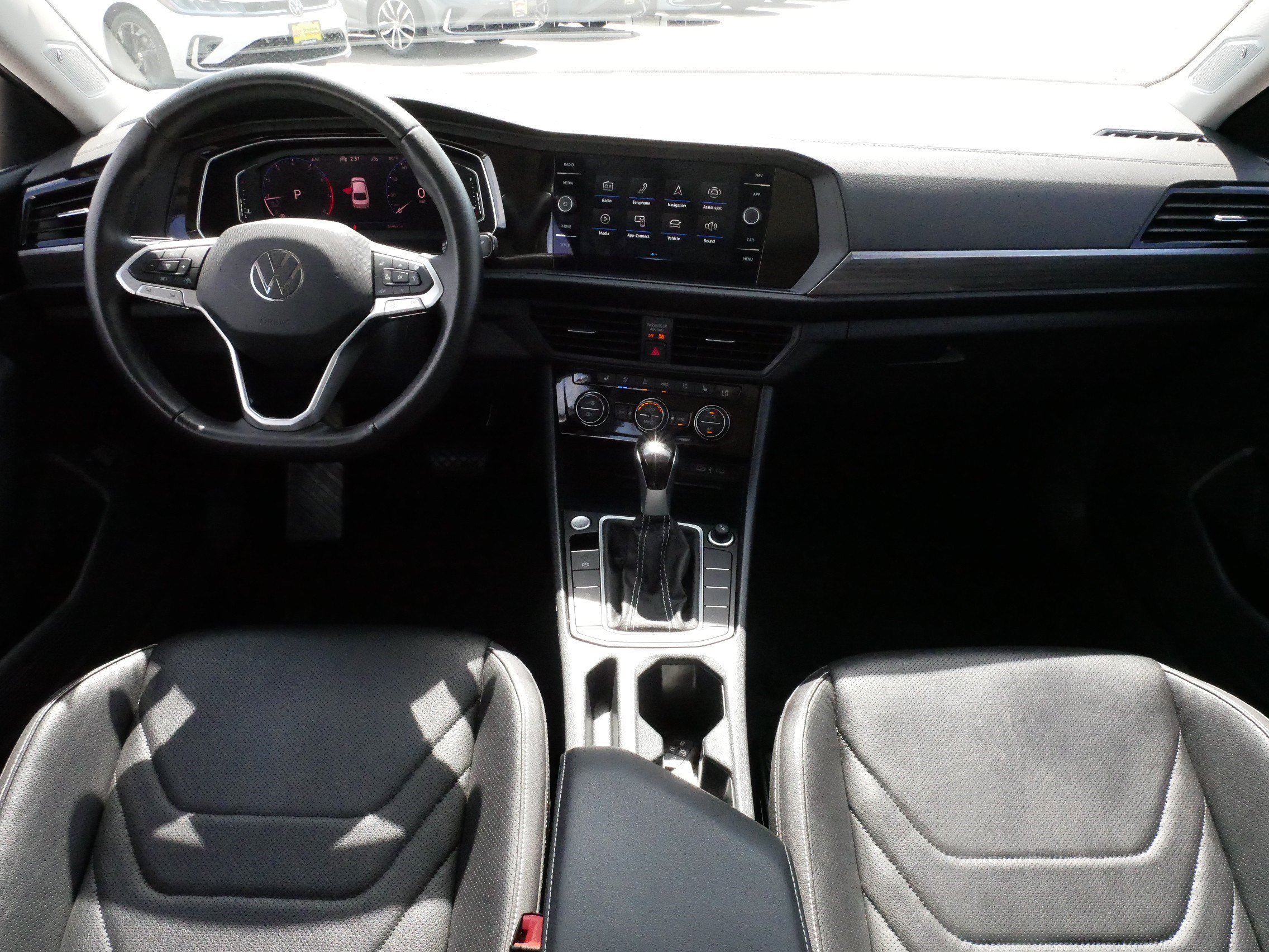 Used 2023 Volkswagen Jetta SEL FWD image 10