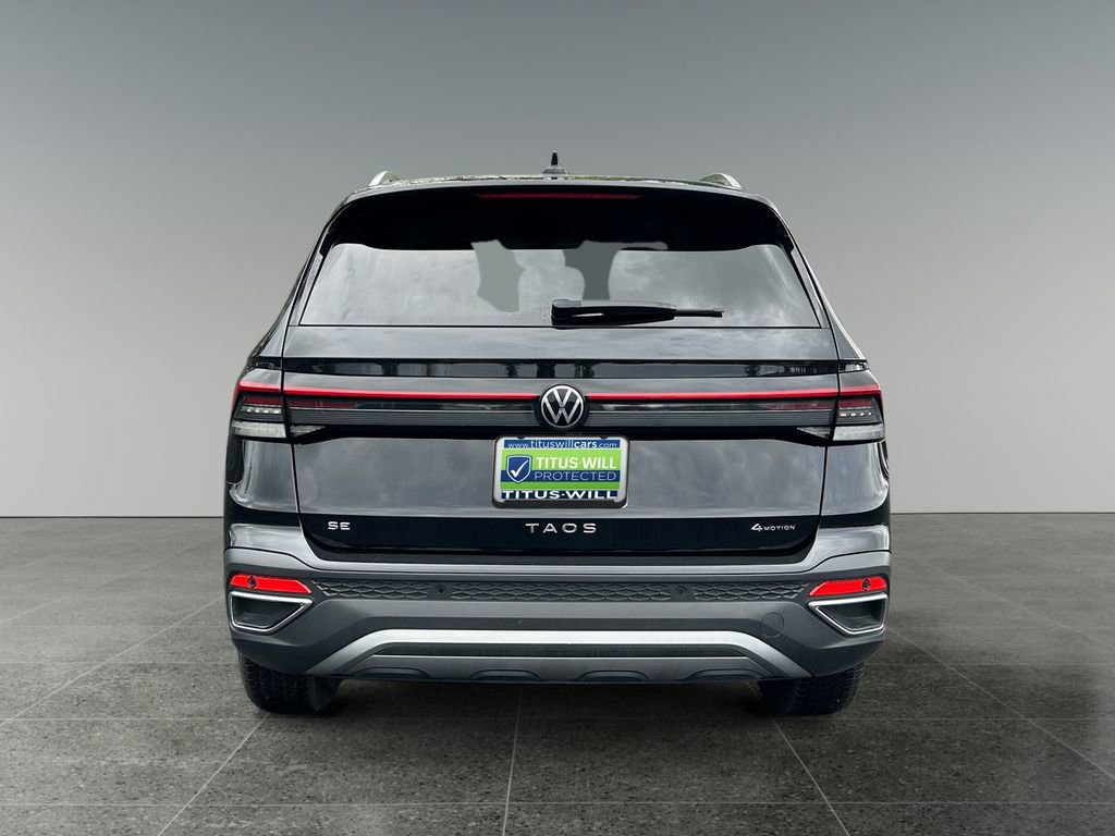 Used 2025 Volkswagen Taos SE AWD/4WD image 8