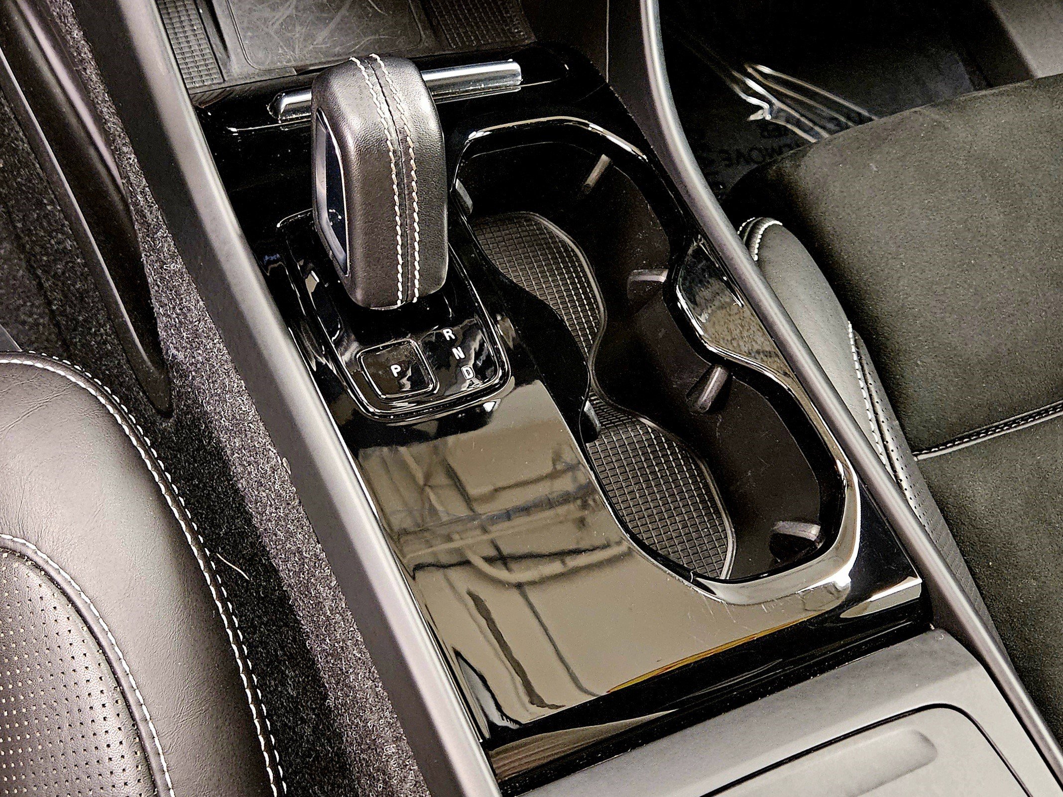 Used 2021 Volvo XC40 P8 Recharge image 43