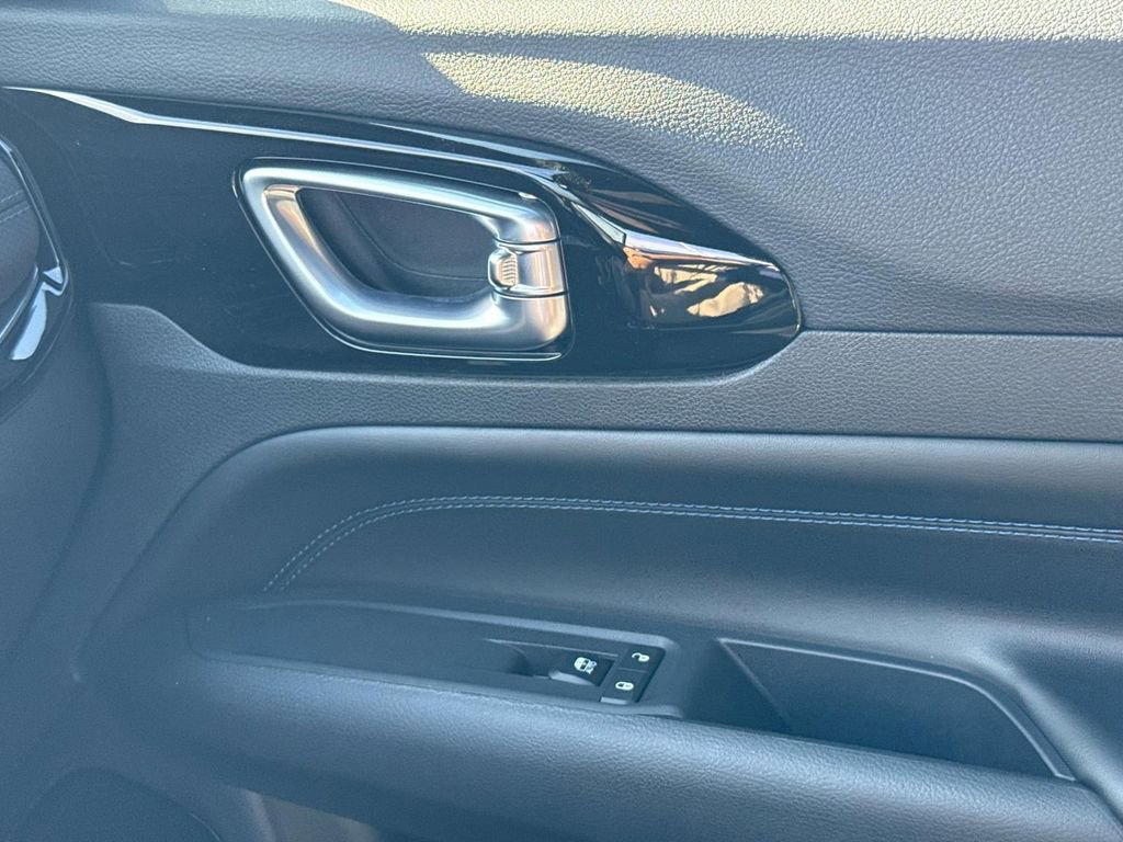 New 2026 Jeep Compass Latitude image 37