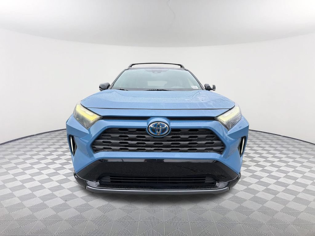 Used 2022 Toyota RAV4 XSE AWD/4WD image 2